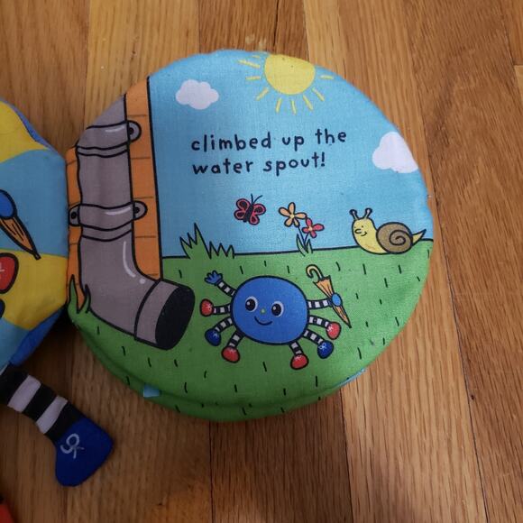 Melissa & Doug K’s Kids The Itsy Bitsy Spider Soft Cloth Book Crinkle Cover - Picture 3 of 11